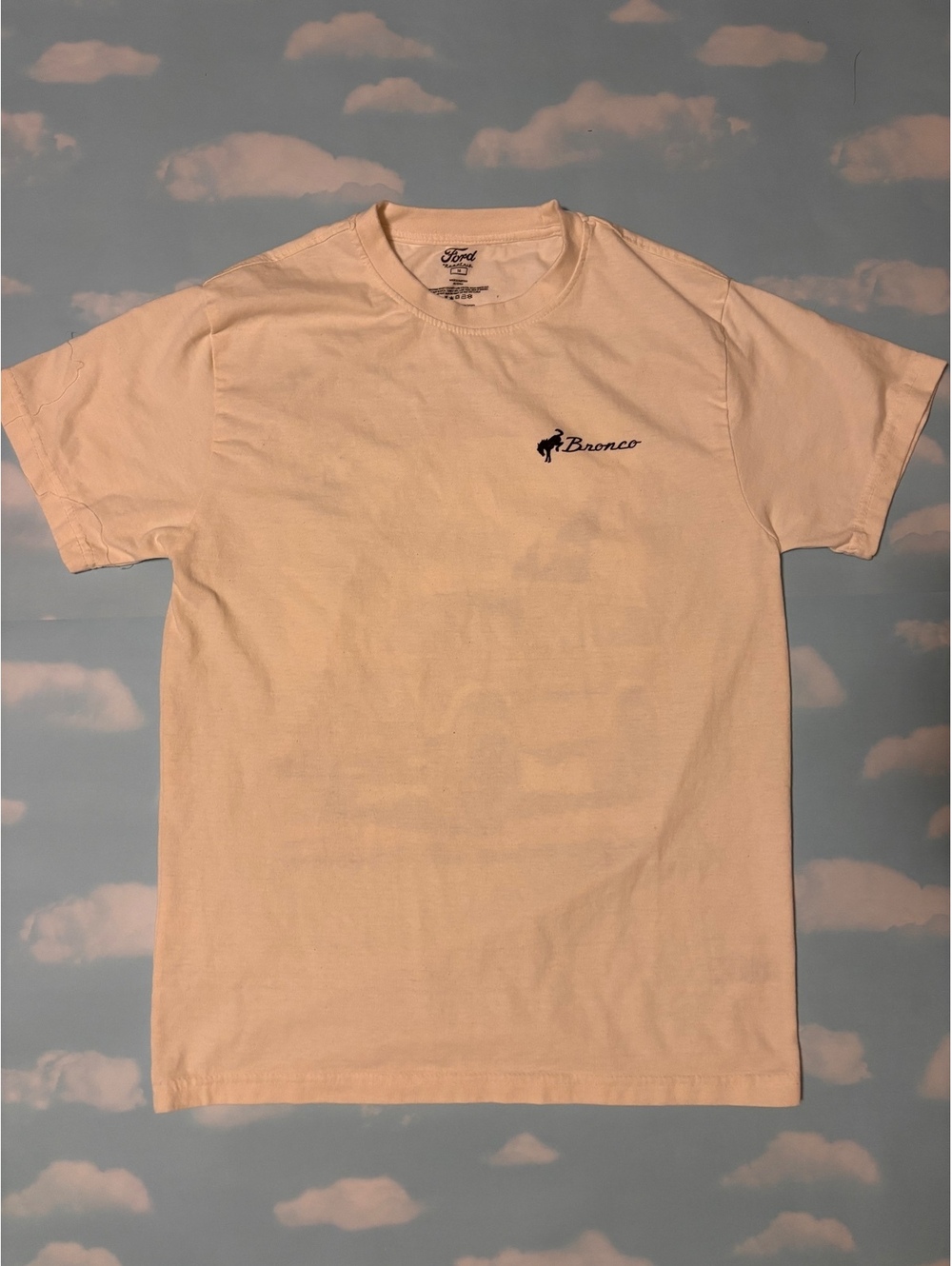 Ford Bronco Classic White Graphic T-Shirt Medium